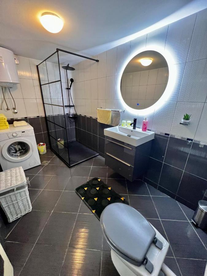 טרוגיר Apartment Nikolina מראה חיצוני תמונה