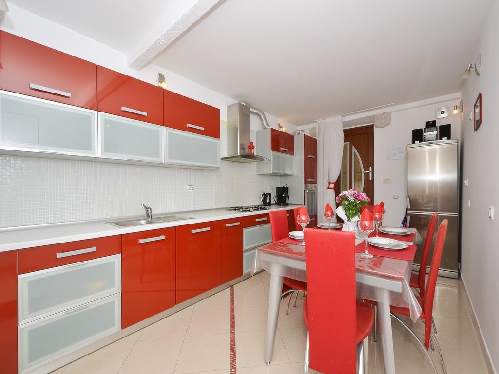 טרוגיר Apartment Nikolina מראה חיצוני תמונה