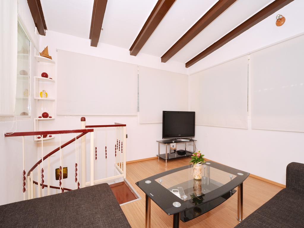 טרוגיר Apartment Nikolina מראה חיצוני תמונה