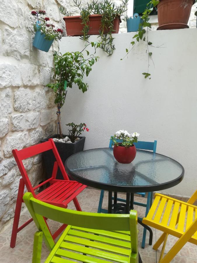 טרוגיר Apartment Nikolina מראה חיצוני תמונה